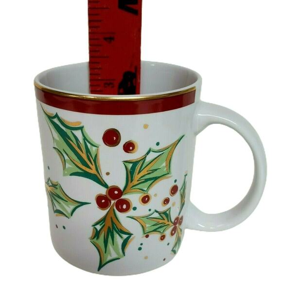🎄 Vintage Christmas Mug ☕ Green Holly Berry Holiday Festive Cup 💛❤️💚 - Picture 8 of 12